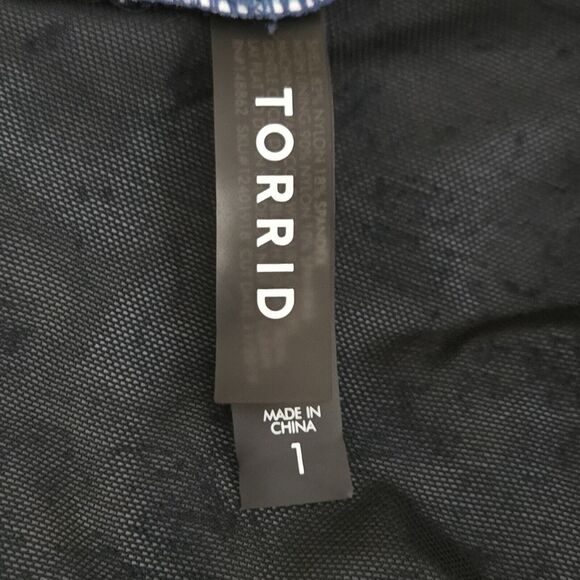 Torrid Cap Sleeve Swim Crop Top Waves Print Women's Plus Size 1 - Picture 4 of 5